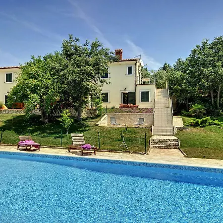 Mocceni Villa Ližnjan